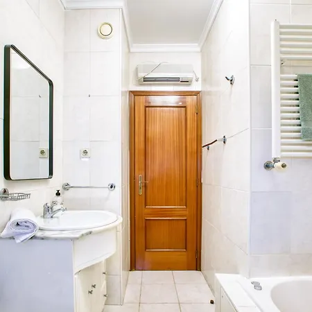 T1- Gaia Zona.comercial Вила-Нова-ди-Гая